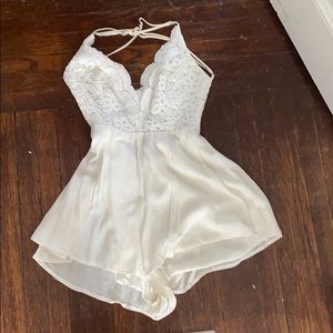 Backless white/offwhite romper